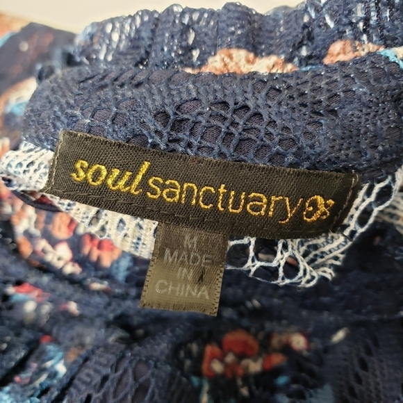 Soul Sanctuary Womens Floral Lace Top Size Medium - Picture 5 of 7